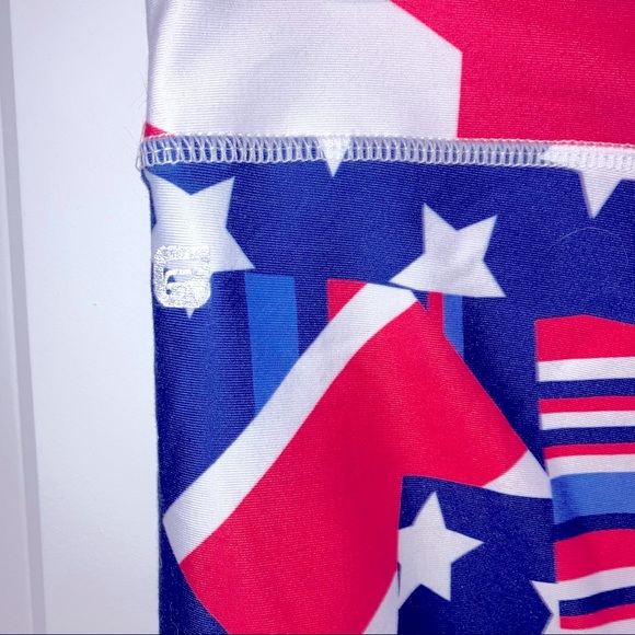 Fabletics Athletic Capri Pants - Picture 5 of 7